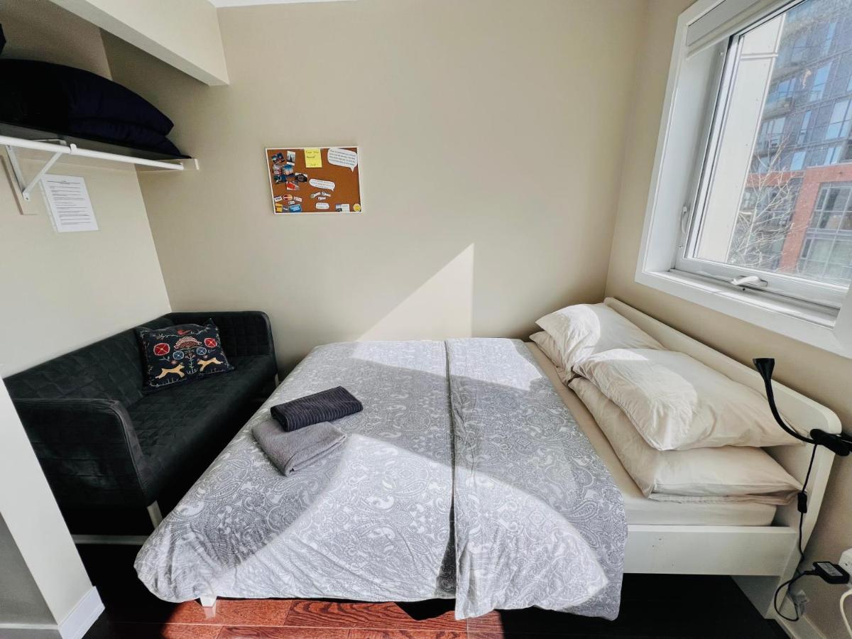Home In Downtown Торонто Экстерьер фото
